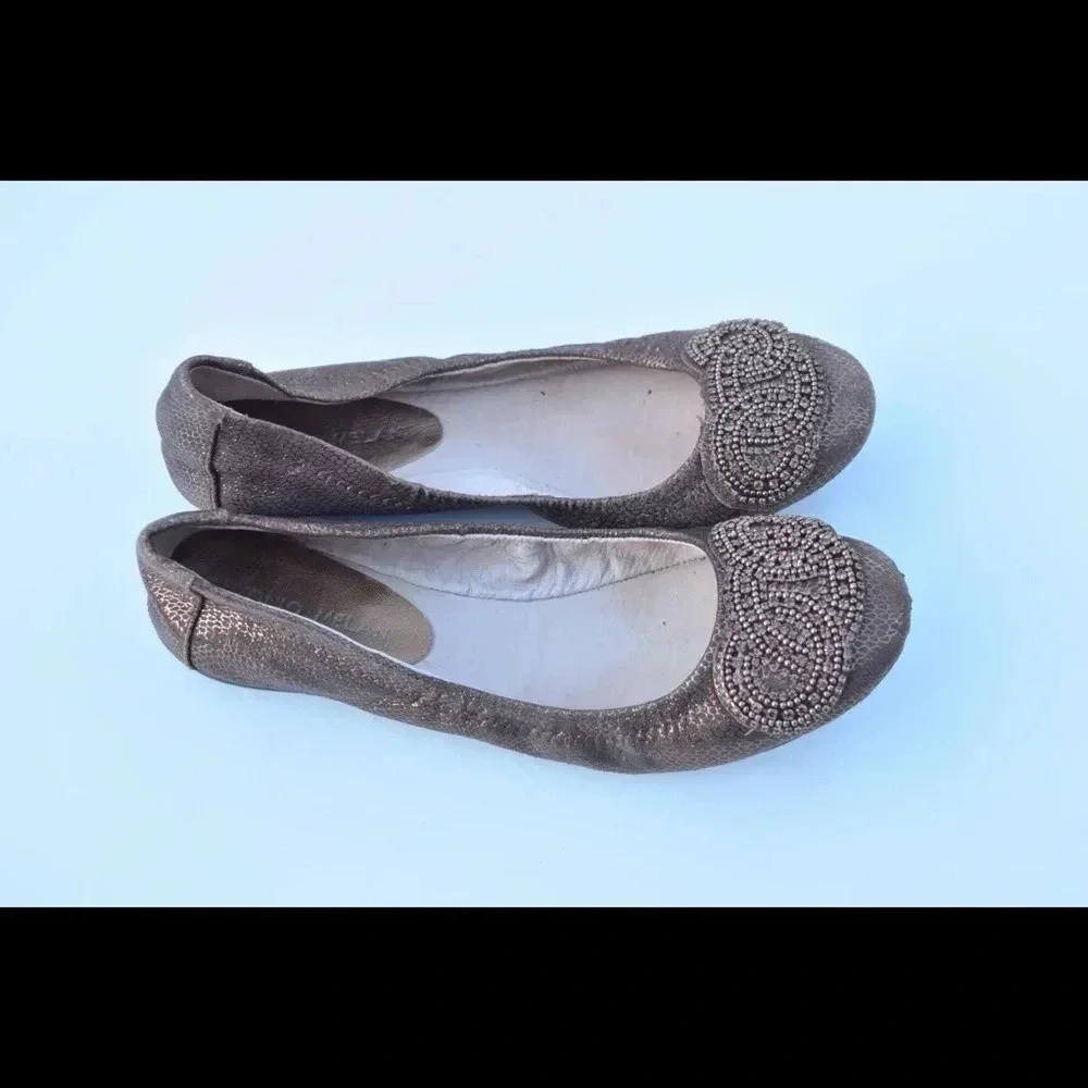Antonio Melani flats